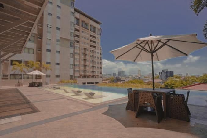 City View At The Persimmon Studios Cebu Stadt Exterior foto